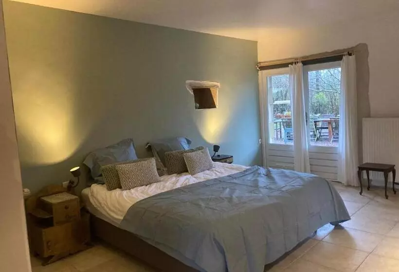 Aamiaismajoitus (B&B) Domaine Bleu Celeste