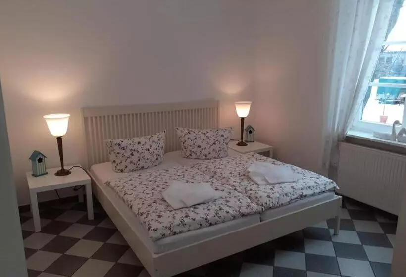 Aamiaismajoitus (B&B) Gutshaus Krimvitz Kleines Doppelzimmer Inkl Frühstück