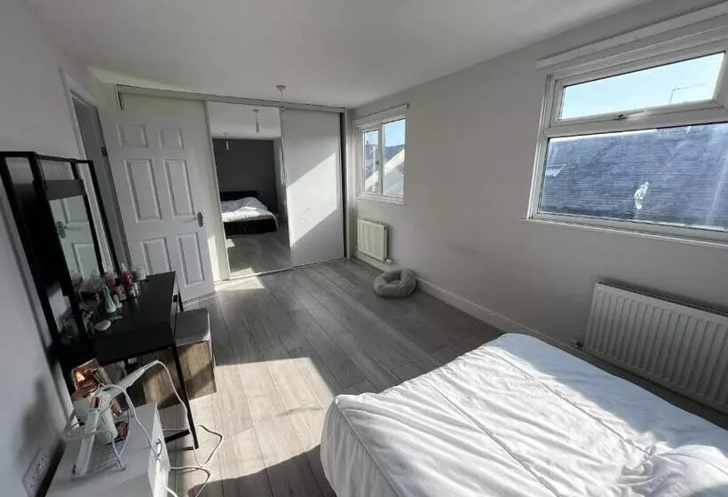 ベッドアンドブレックファースト Ridleybnb