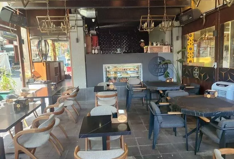 Demhat Hotel Old City