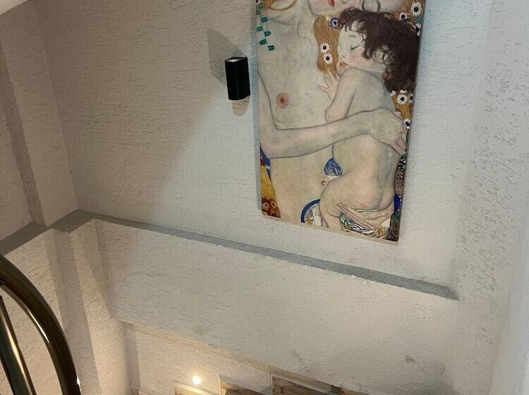 Demhat Hotel Old City