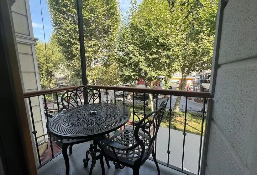 Demhat Hotel Old City