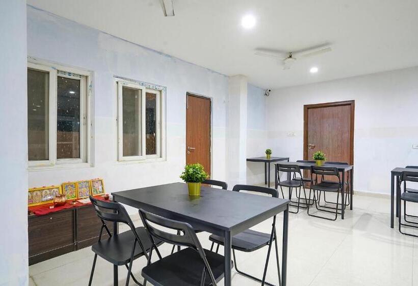 Fabhotel Sk Grand Hitech City