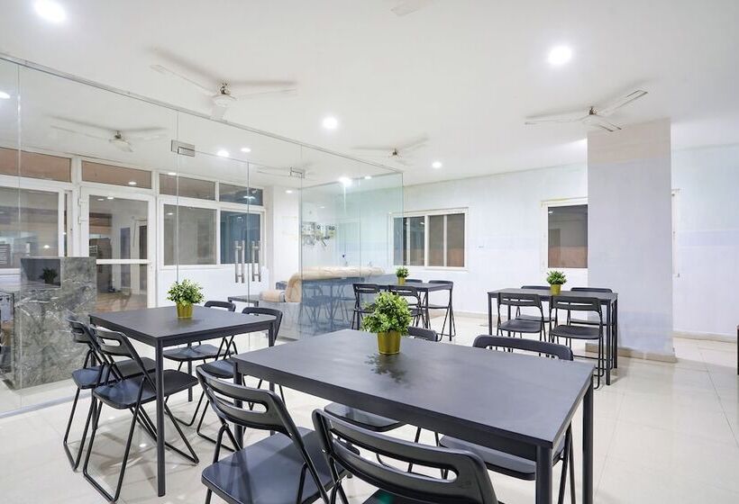 Fabhotel Sk Grand Hitech City