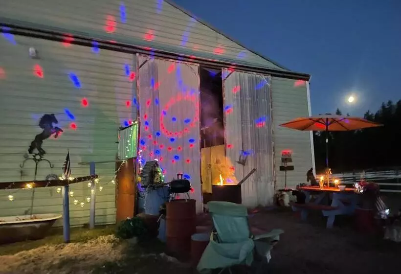 Hotelli Authentic Barn Bnb