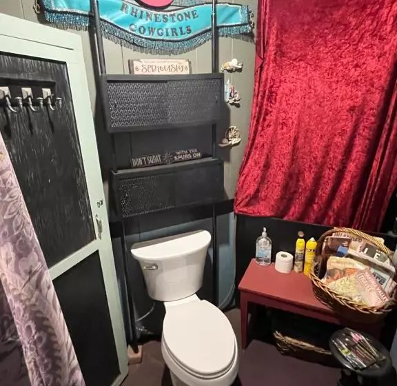 Hotelli Authentic Barn Bnb