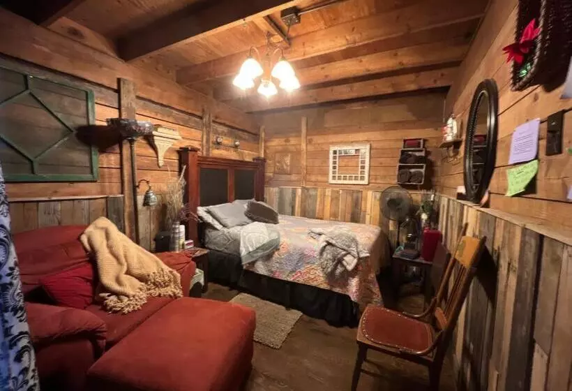 Hotelli Authentic Barn Bnb