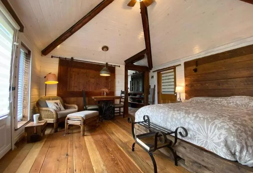 ホテル Eco Lodge Bûcheron Bergère