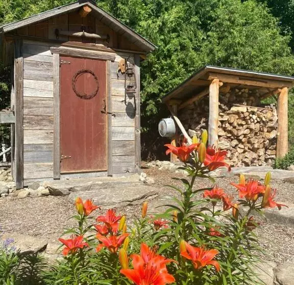 ホテル Eco Lodge Bûcheron Bergère