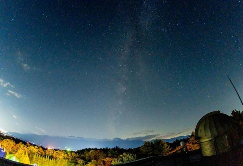 בית מלון כפרי Grand Mercure Yatsugatake Resort & Spa