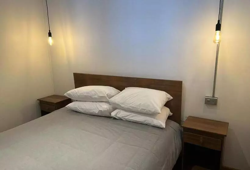 هتل Hostal Sur Y Magia