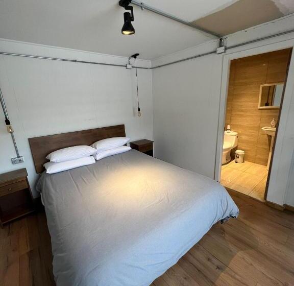 בית מלון כפרי Hostal Sur Y Magia