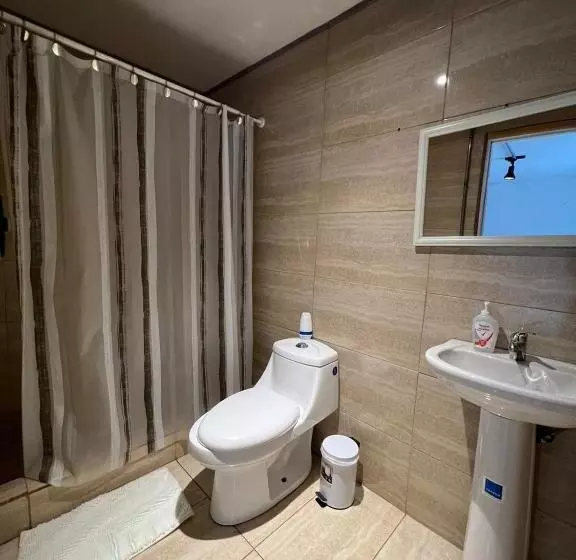 هتل Hostal Sur Y Magia