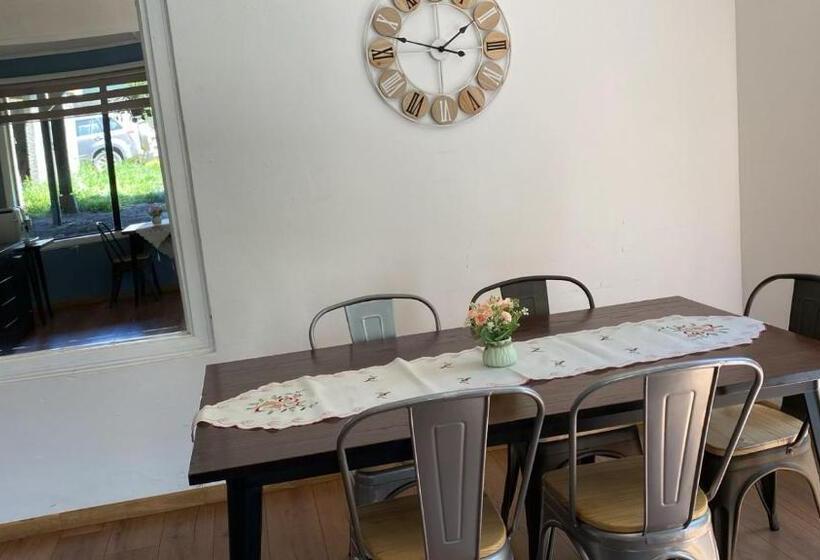 בית מלון כפרי Hostal Sur Y Magia