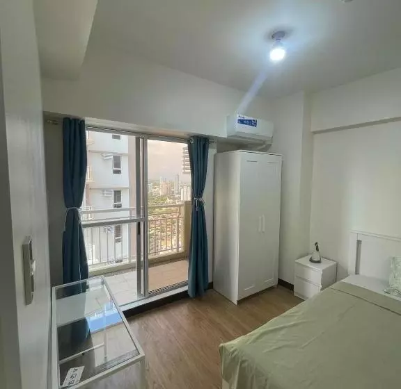 Hotelli Infina Towers