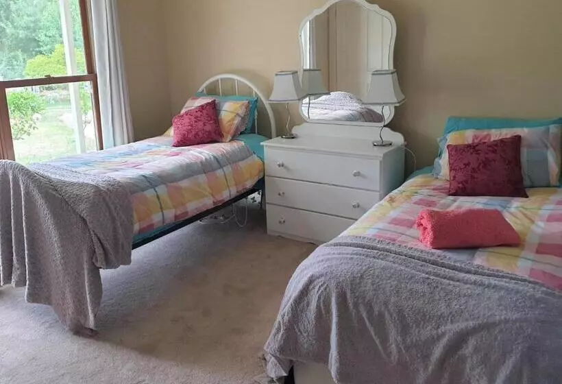 Hotelli Jilly Park Farmstay Experience Discover Authentic Farm Life Complimentary Breakfast Included