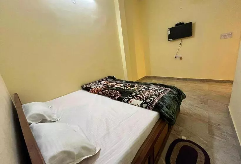 Hotelli Oyo Bihar Guest House