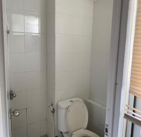 Hotel Oyo Life 93374 Andira Inn