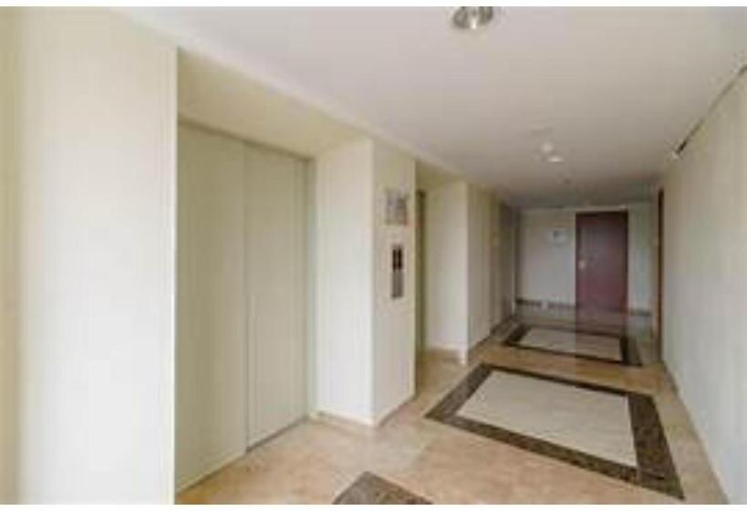 Hotel Oyo Life 93374 Andira Inn