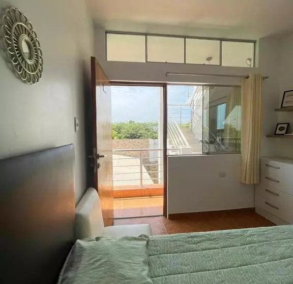 Hotelli Pinos Del Mar