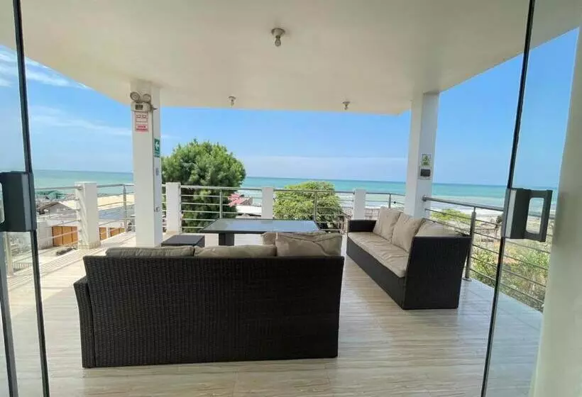 Hotelli Pinos Del Mar