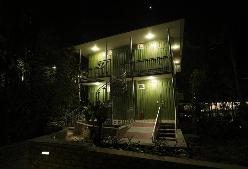 ホテル Regenta Resort Sakleshpur