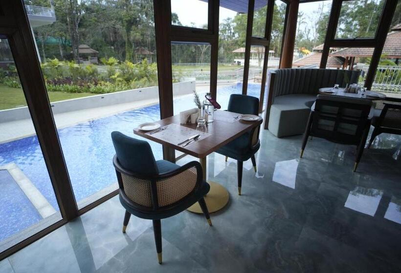 ホテル Regenta Resort Sakleshpur