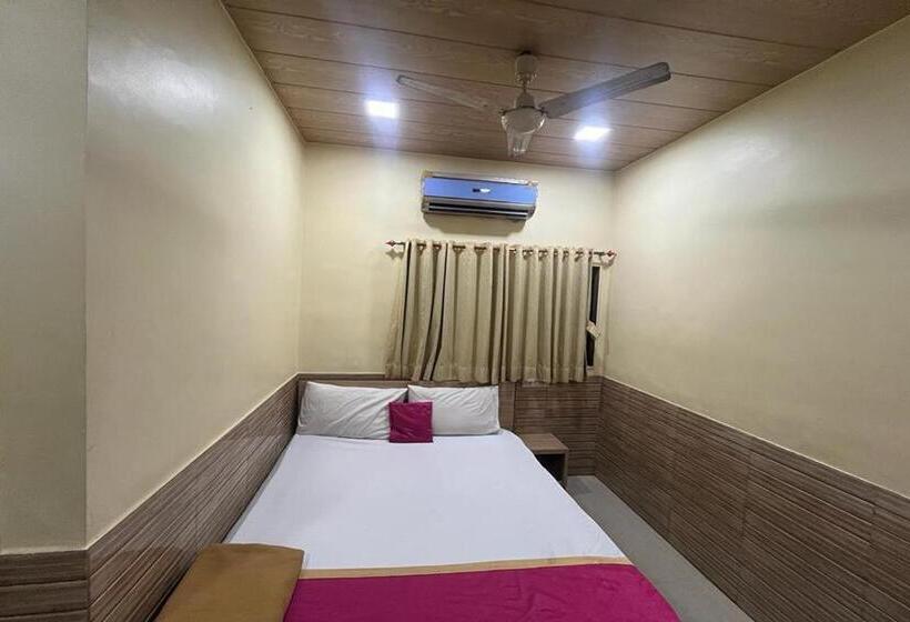 هتل Sai Parikrama