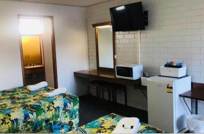 汽车旅馆 Century Motor Inn, Finley