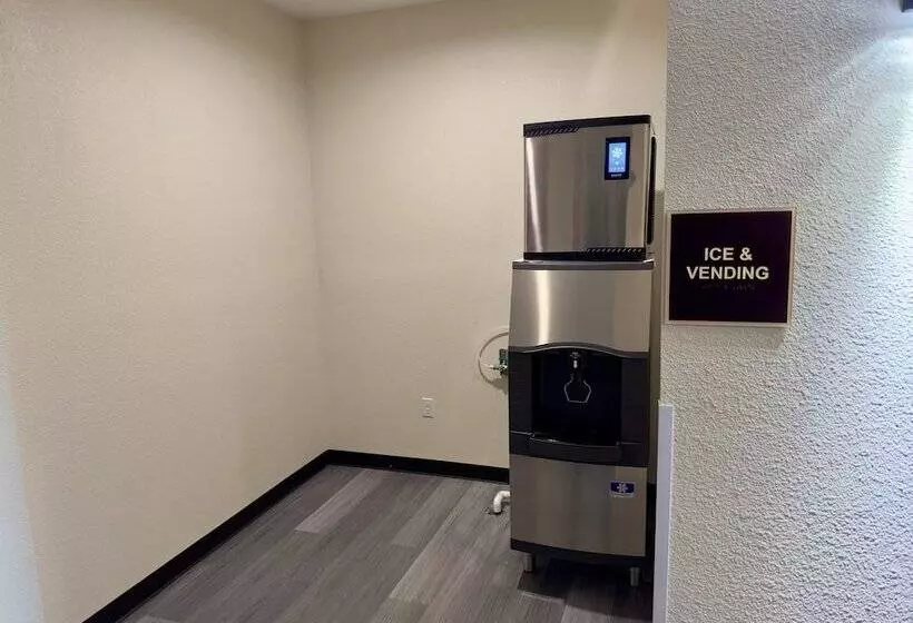 Motelli Red Roof Inn Hutchins