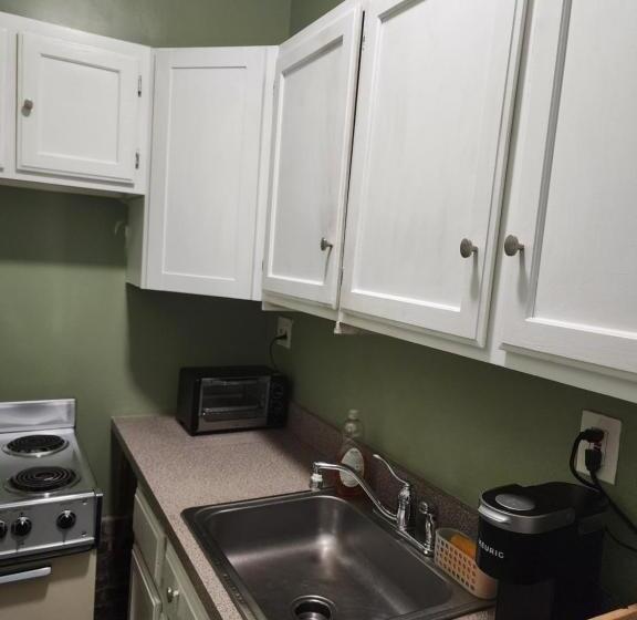 Panzió Beautiful Studio 12 Minutes Ewr