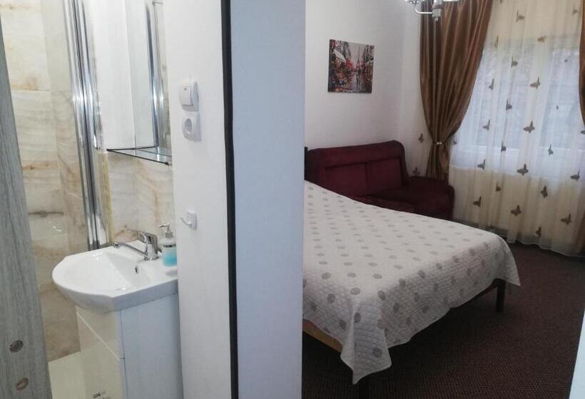 ペンション Casa Bucur