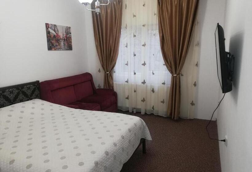 ペンション Casa Bucur