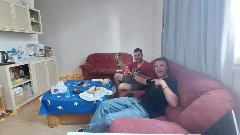 Aladdin Hostel In Kuwait City