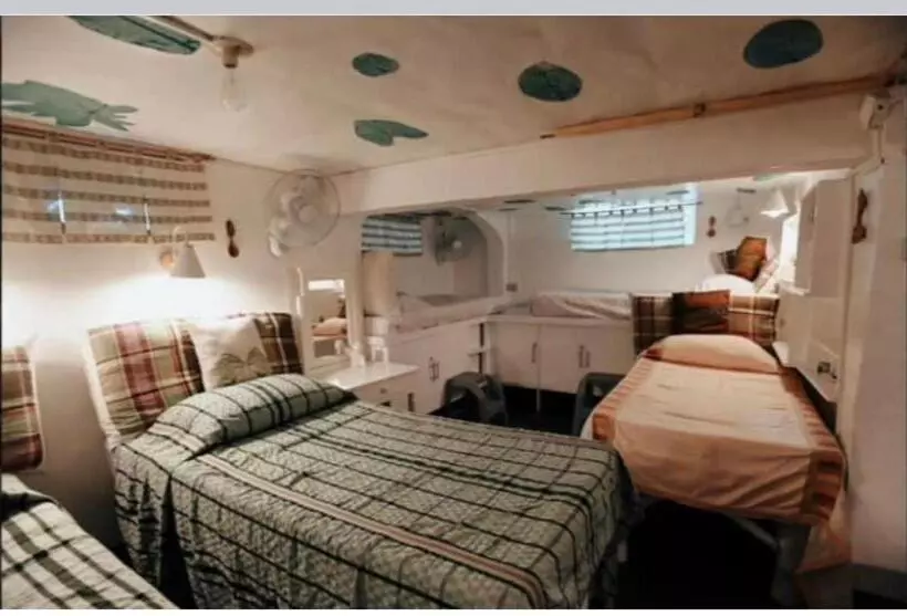 Aamiaismajoitus (B&B) Banahaw Circle Nature Retreat