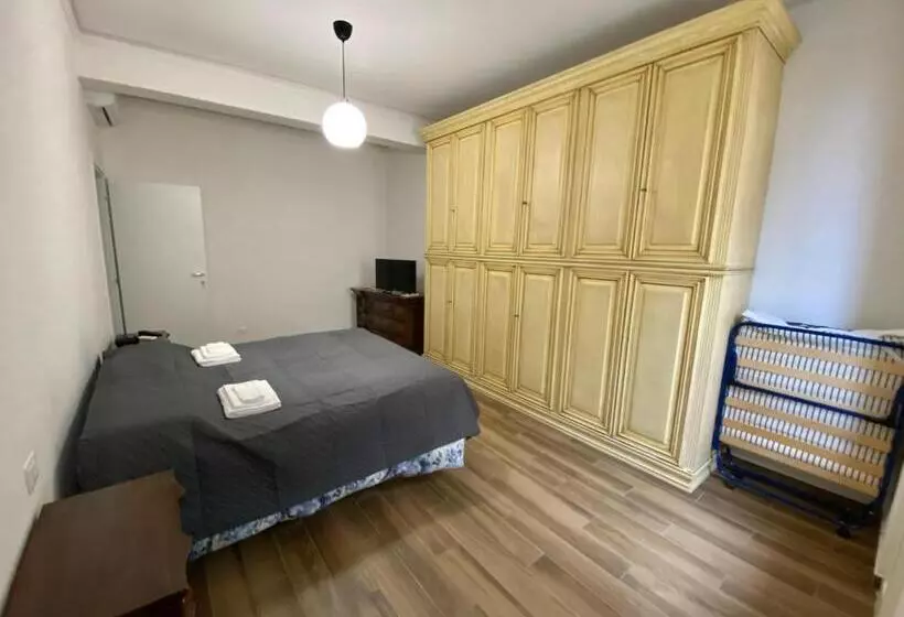 تختخواب و صبحانه Novoliroom