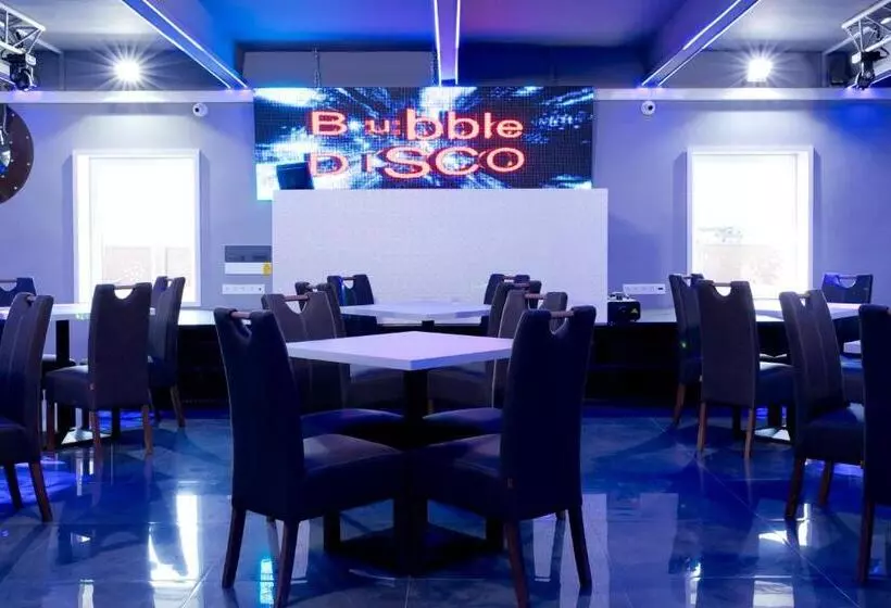 Bubble Hotel és Rendezvényközpont