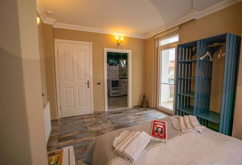 Cunda Ada Kızı Otel