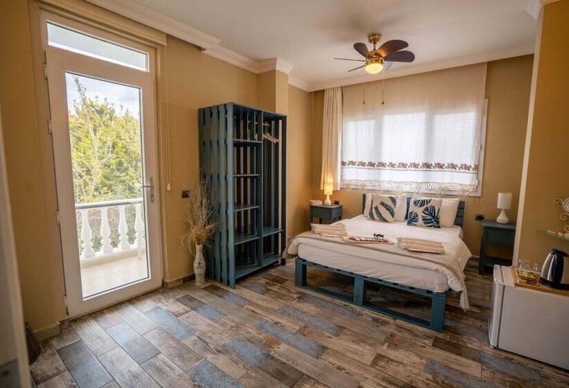 Cunda Ada Kızı Otel