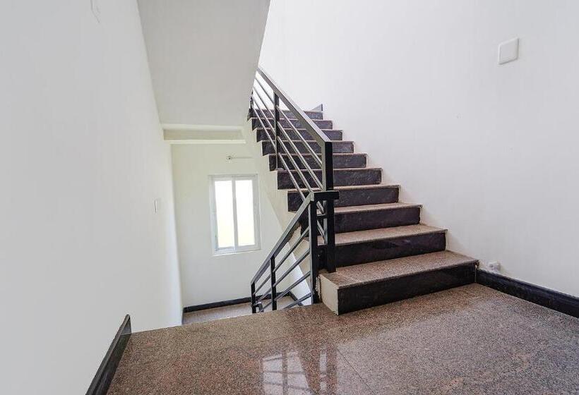 Fabhotel Snow Drop   1km From Our Lady Of Fatima Church