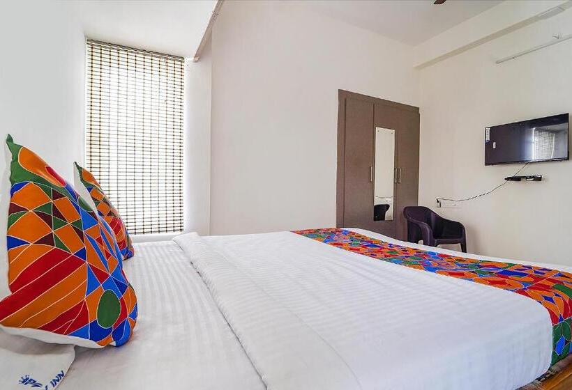 Fabhotel Snow Drop   1km From Our Lady Of Fatima Church