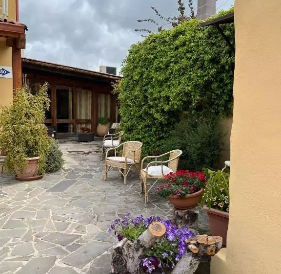 ホテル Agriturismo La Cantina