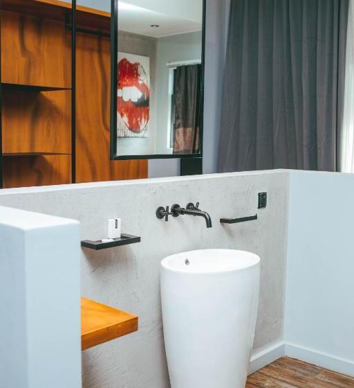 فندق Burundi Palace Boutique