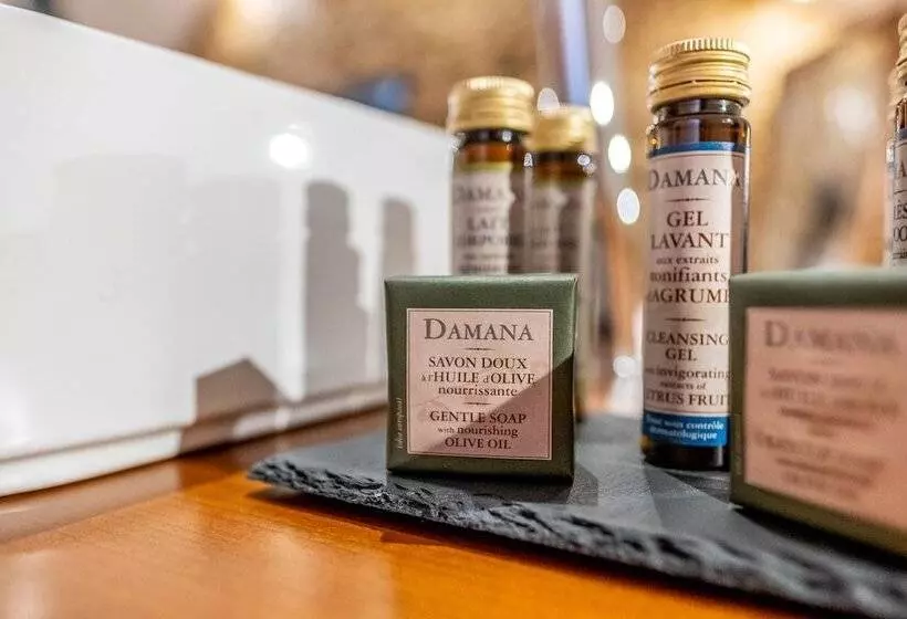 ホテル Cherry Sculpture