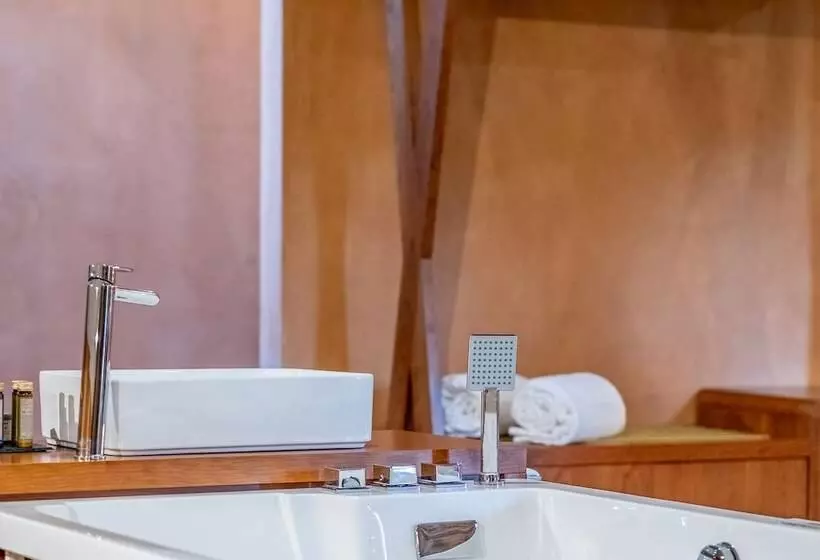 ホテル Cherry Sculpture