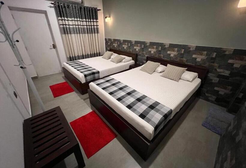 Hotel Dl Anuradhapura