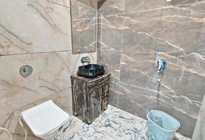 هتل Gs Amritsar 200 Mtr From Golden Temple