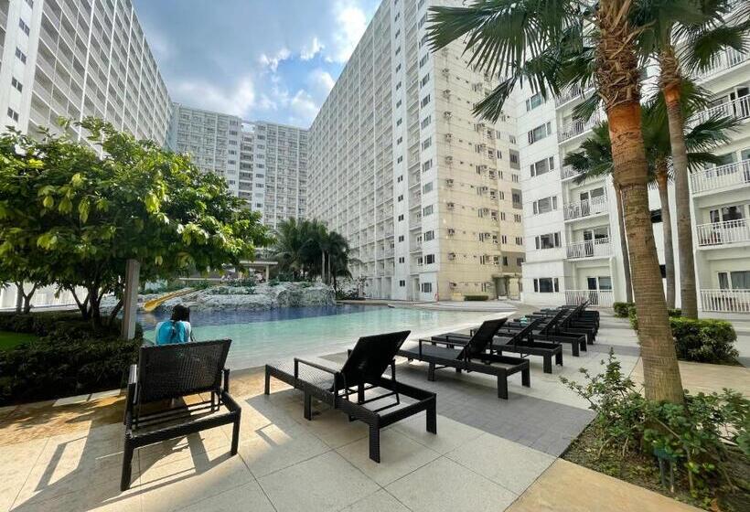 בית מלון כפרי Homefort At Shore 2 Residences