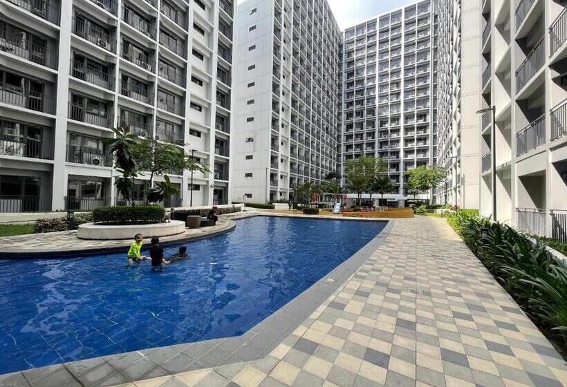 בית מלון כפרי Homefort At Shore 2 Residences