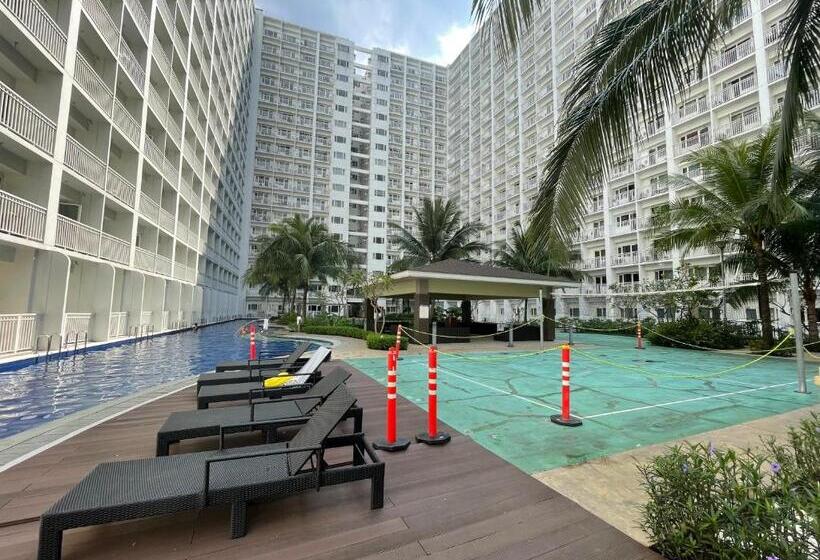 בית מלון כפרי Homefort At Shore 2 Residences